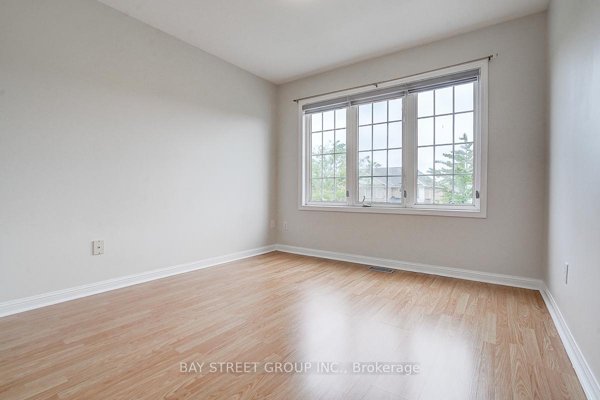 Photo 30 of 34 Hyacinth Crescent, Scarborough, Rouge — HOMEH