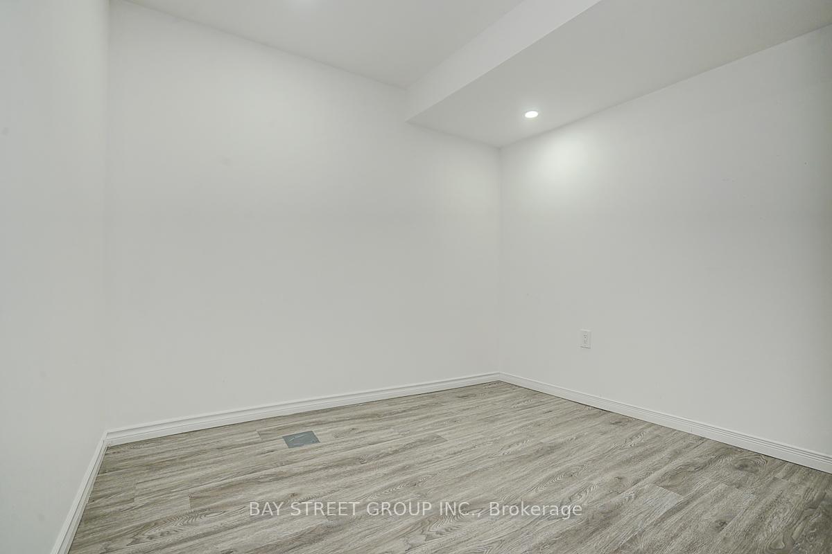Photo 36 of 34 Hyacinth Crescent, Scarborough, Rouge — HOMEH