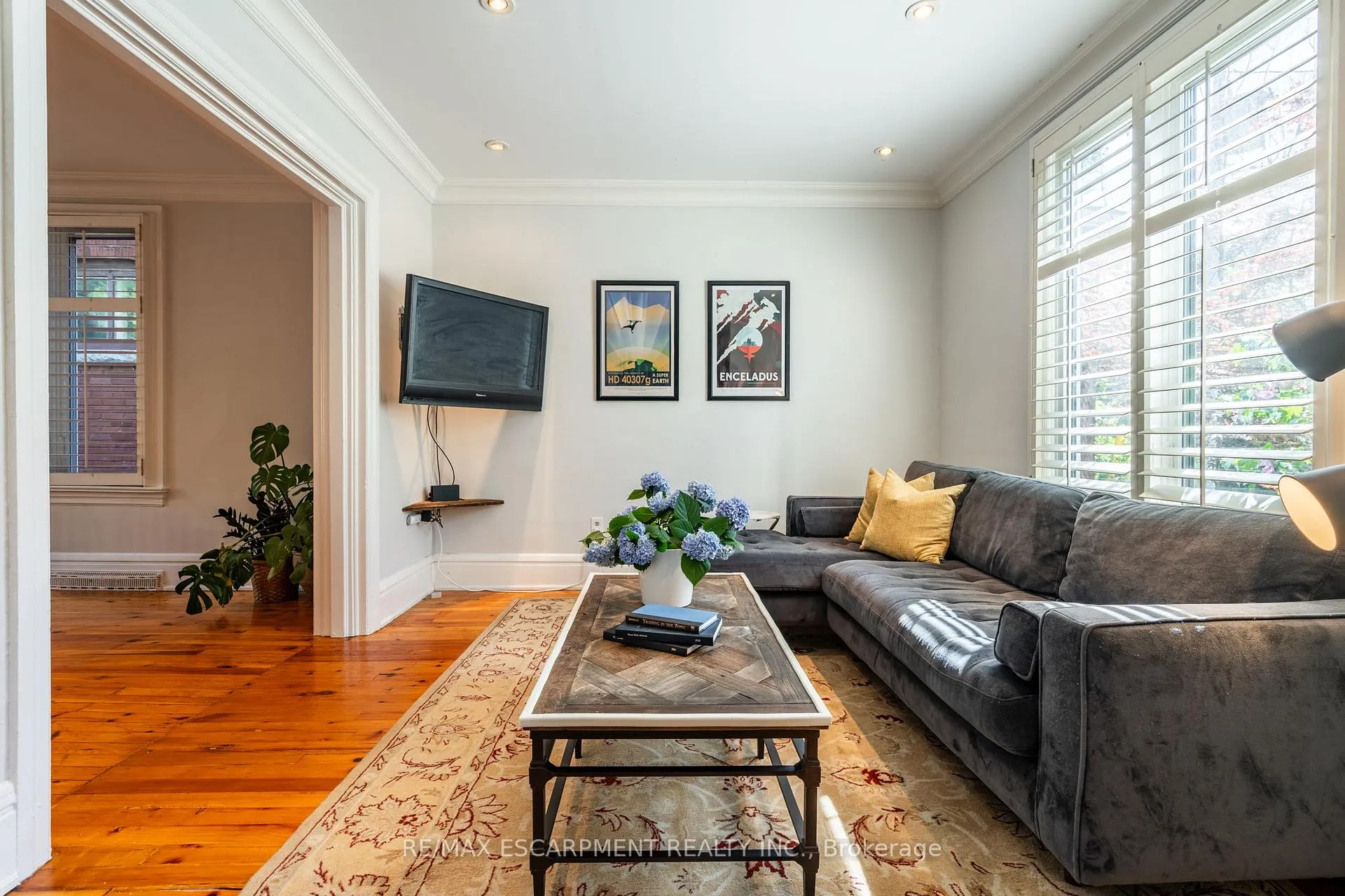 Photo 4 of 35 Mountain Avenue, Hamilton, Kirkendall — HOMEH