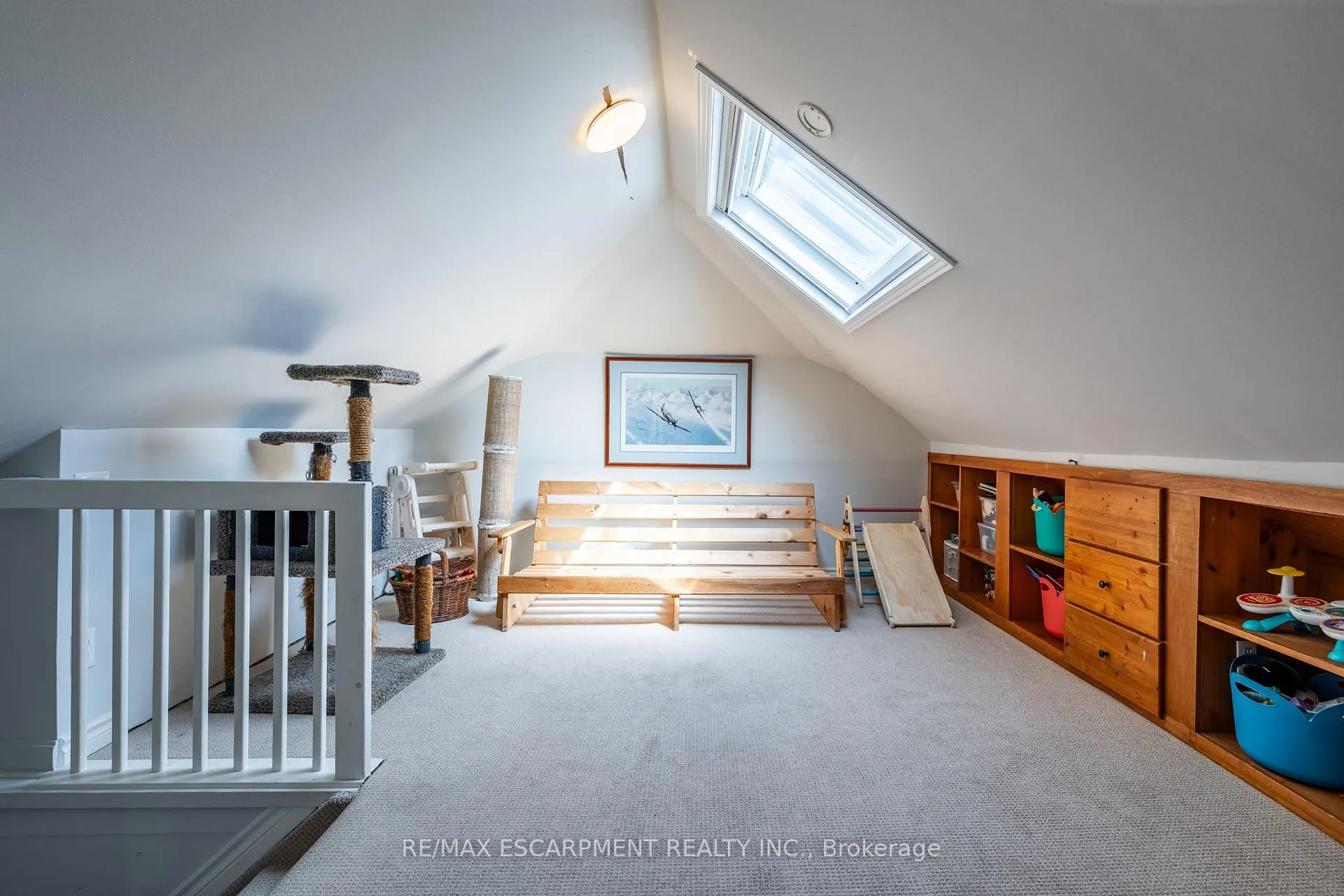 Photo 17 of 35 Mountain Avenue, Hamilton, Kirkendall — HOMEH