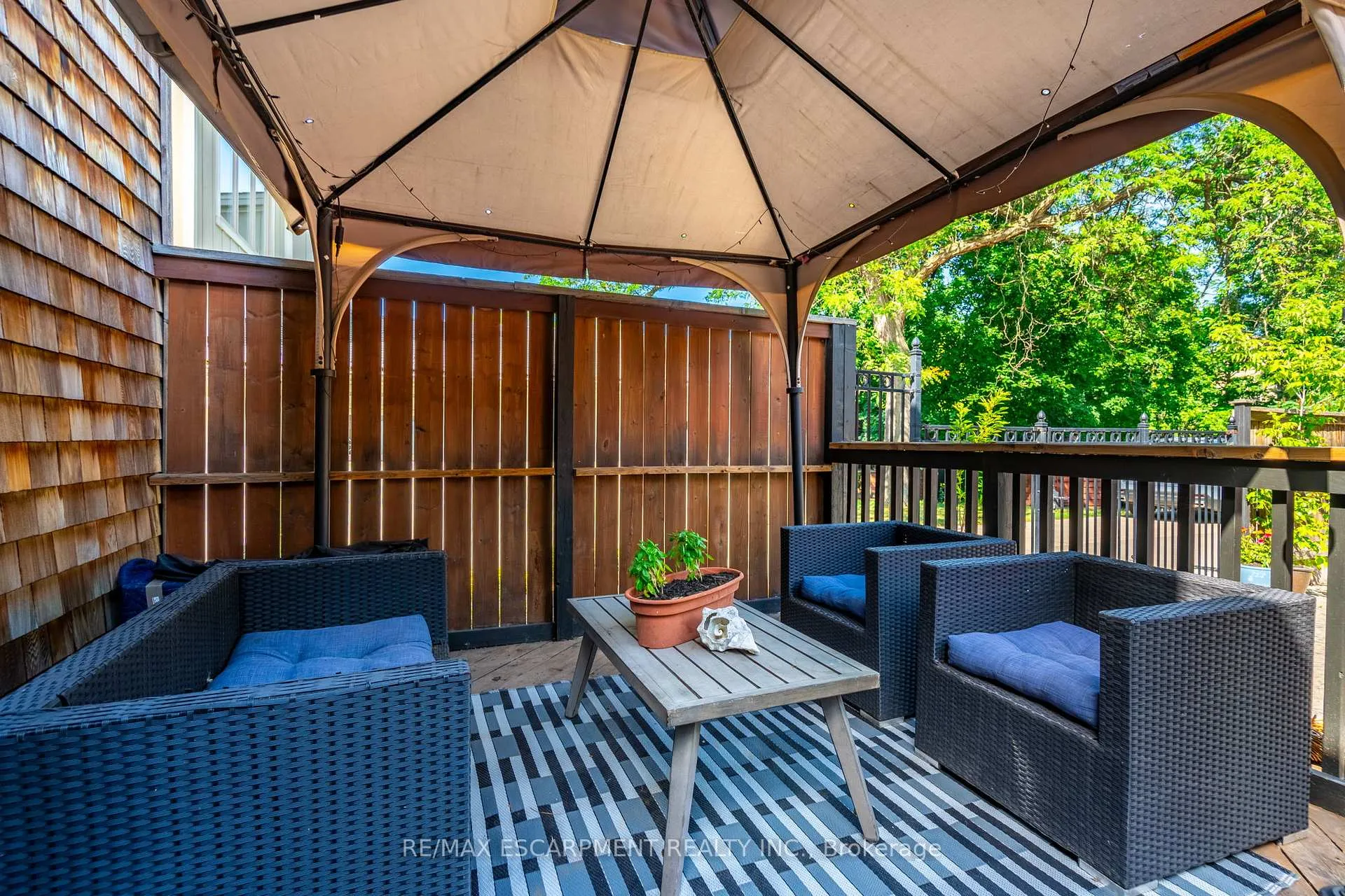 Photo 19 of 35 Mountain Avenue, Hamilton, Kirkendall — HOMEH