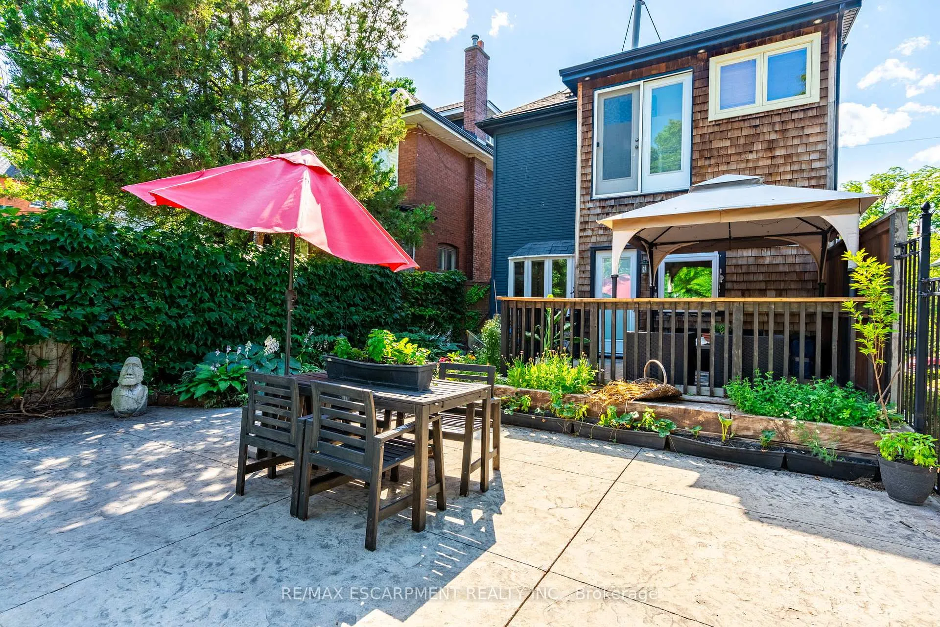 Photo 20 of 35 Mountain Avenue, Hamilton, Kirkendall — HOMEH