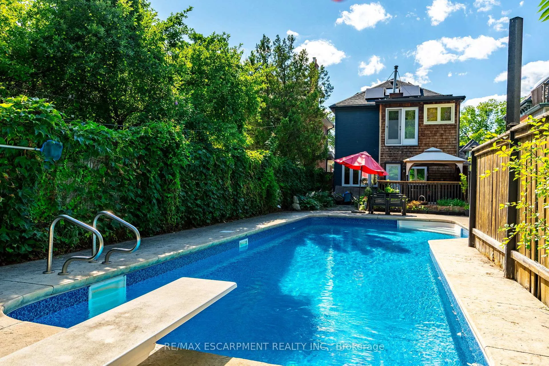 Photo 21 of 35 Mountain Avenue, Hamilton, Kirkendall — HOMEH