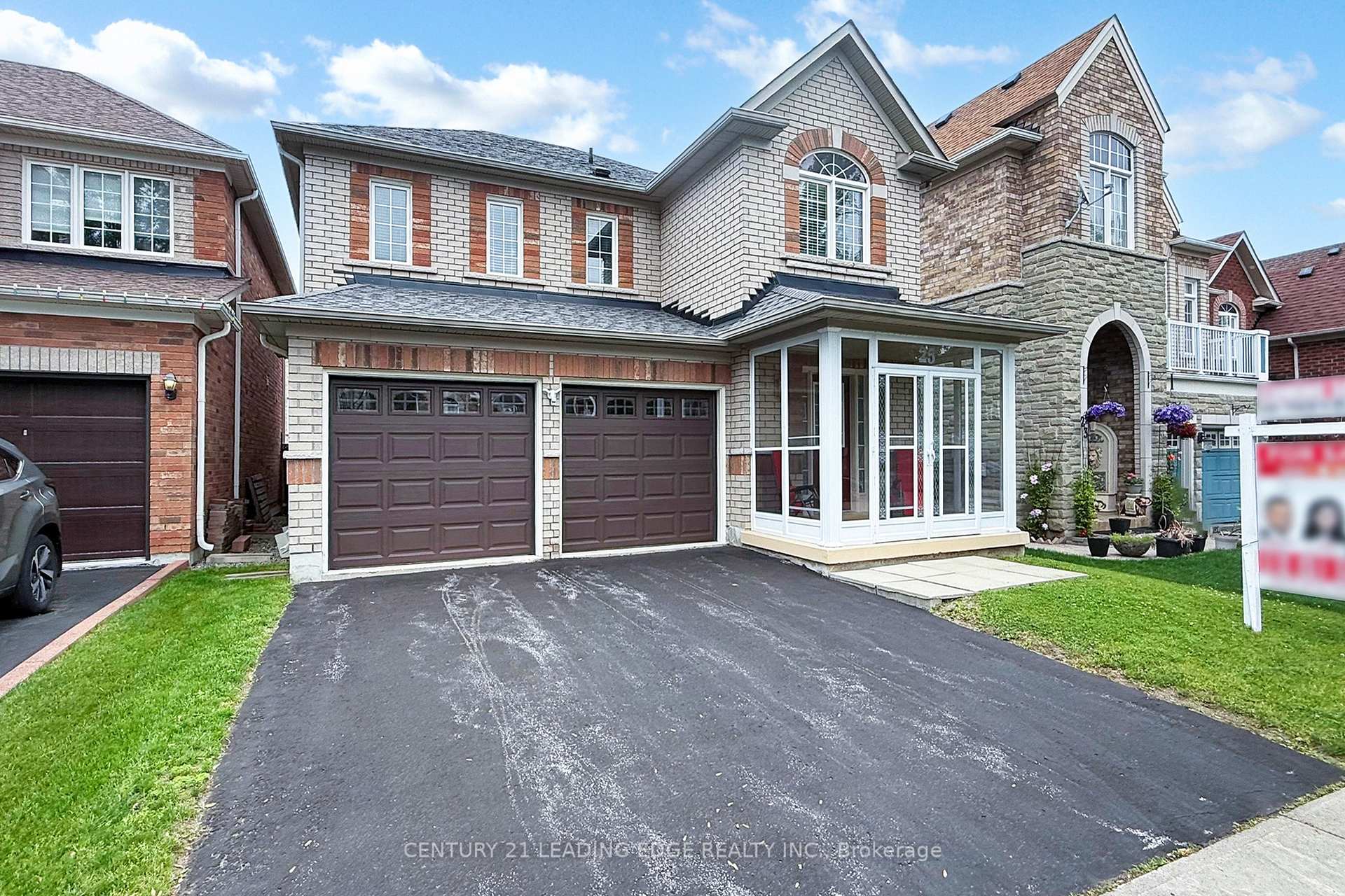 Photo 3 of 25 Solstice Drive, Scarborough, Rouge — HOMEH