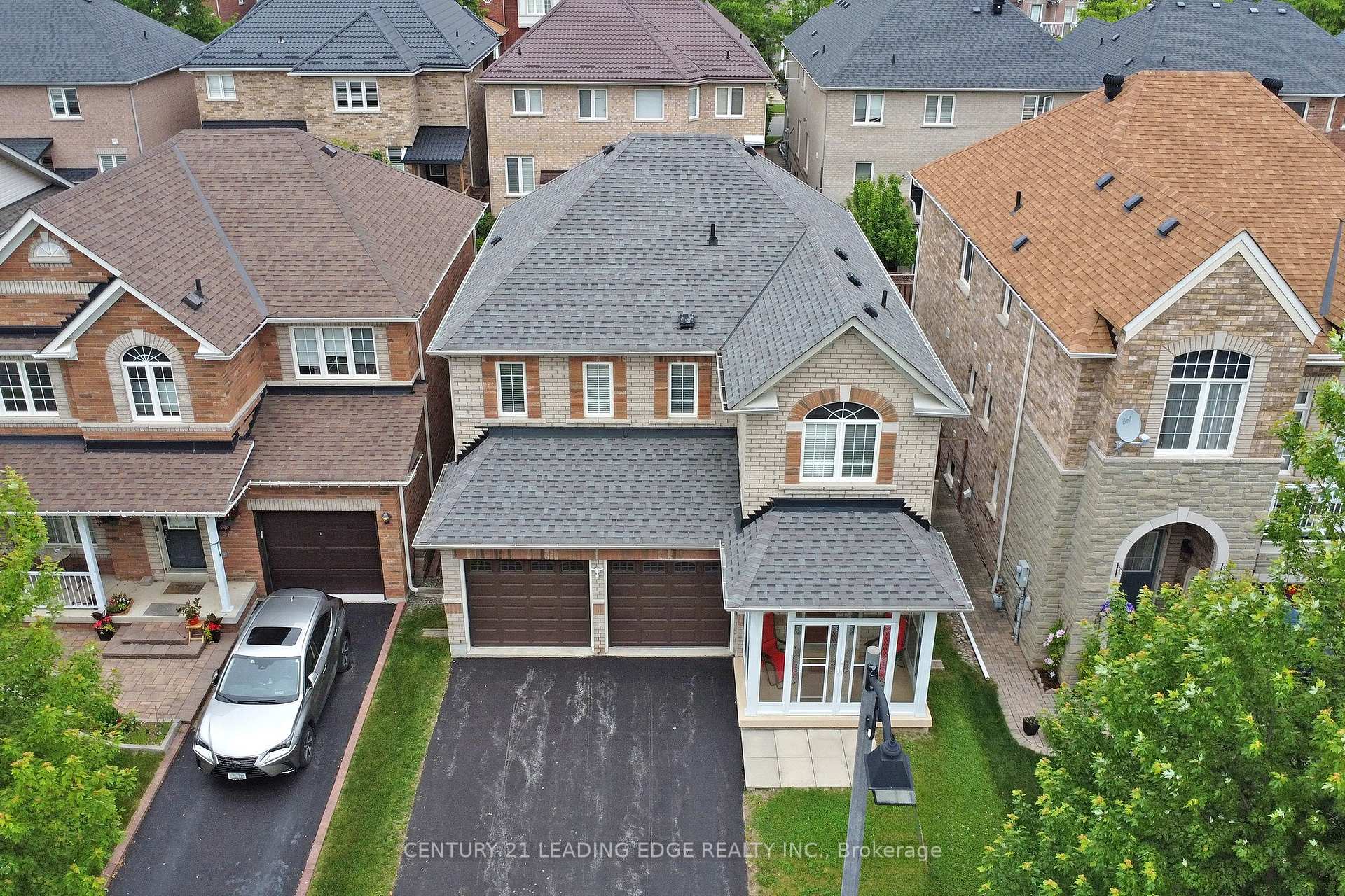 Photo 4 of 25 Solstice Drive, Scarborough, Rouge — HOMEH