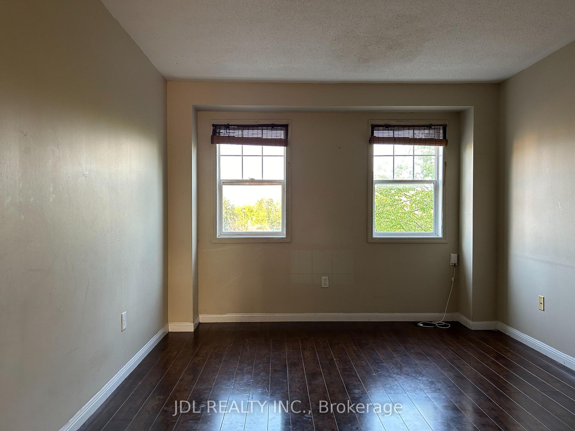 Photo 5 of 233B Rouge River Dr, Scarborough, Rouge — HOMEH