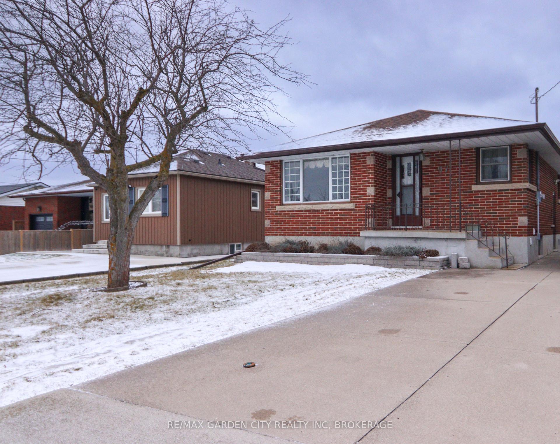 Photo 1 of 97 Collier Road S, Thorold, Confederation Heights — HOMEH