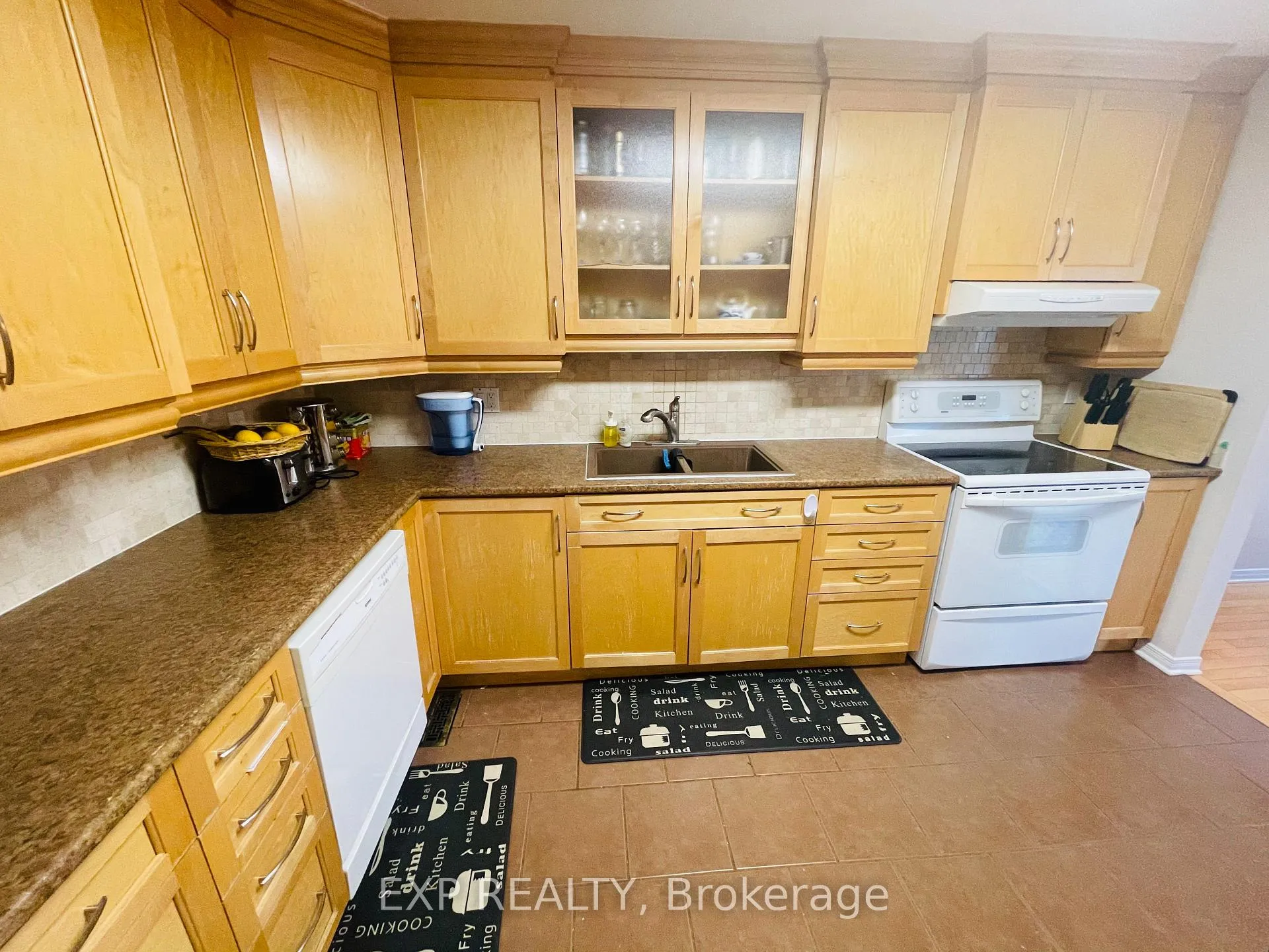 Photo 2 of 1834 Duclos Avenue, Ottawa, Chateauneuf — HOMEH