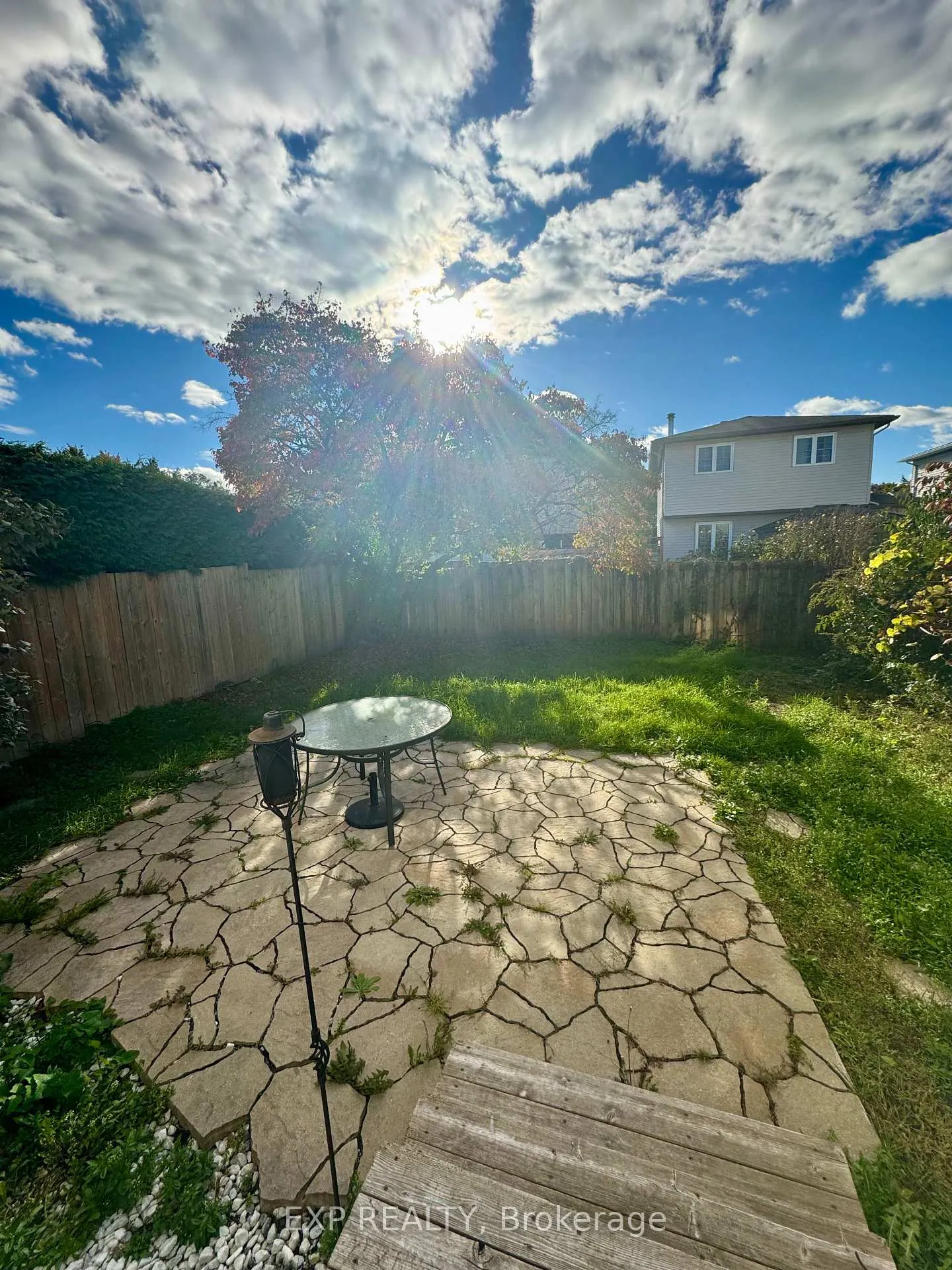 Photo 20 of 1834 Duclos Avenue, Ottawa, Chateauneuf — HOMEH
