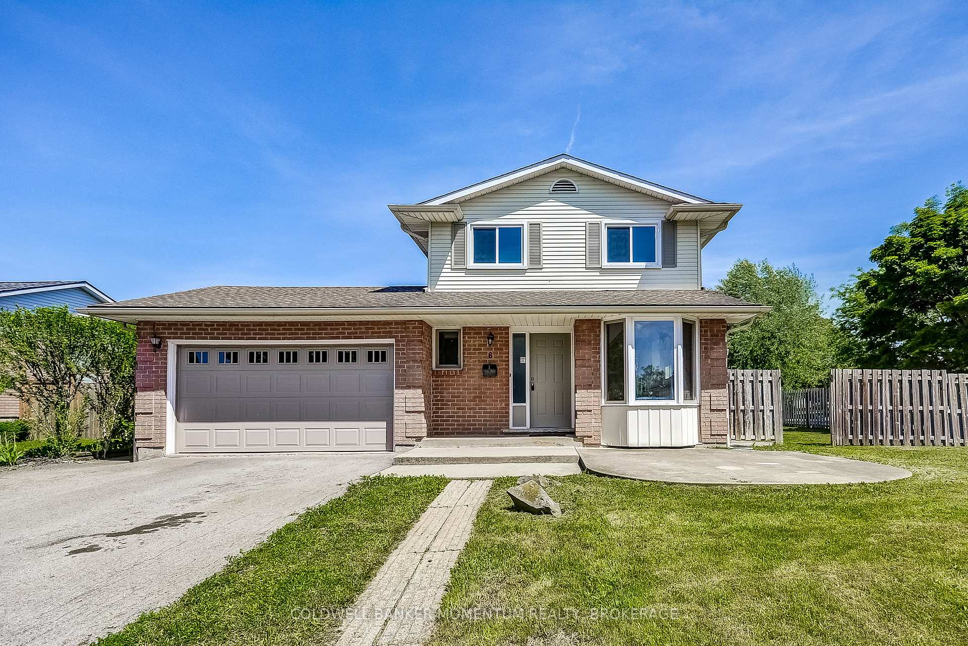 Photo 1 of 6 Conroy Crescent, Thorold, Confederation Heights — HOMEH