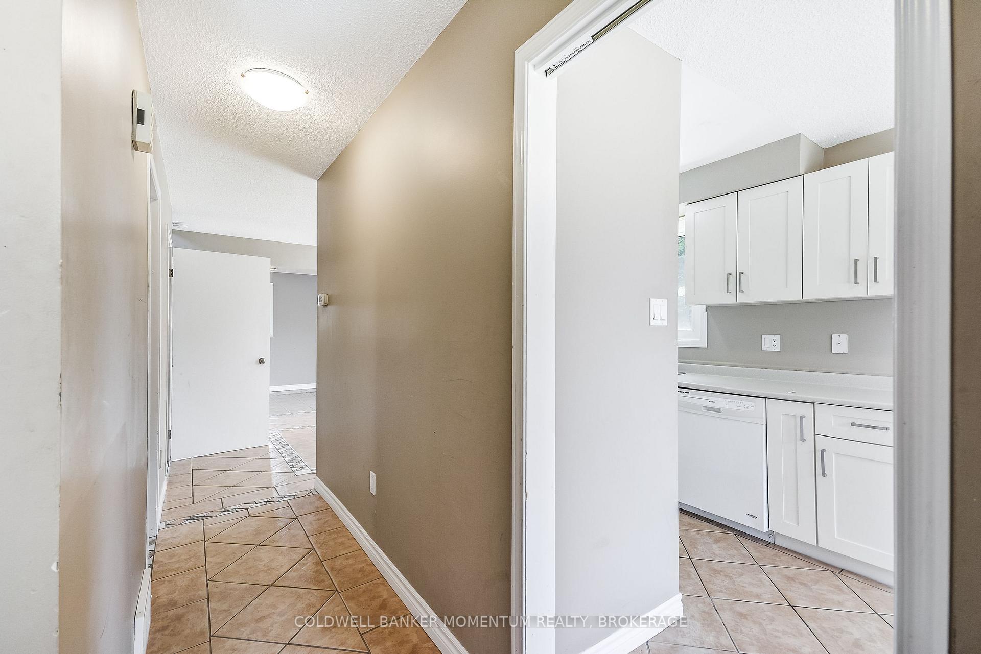 Photo 8 of 6 Conroy Crescent, Thorold, Confederation Heights — HOMEH