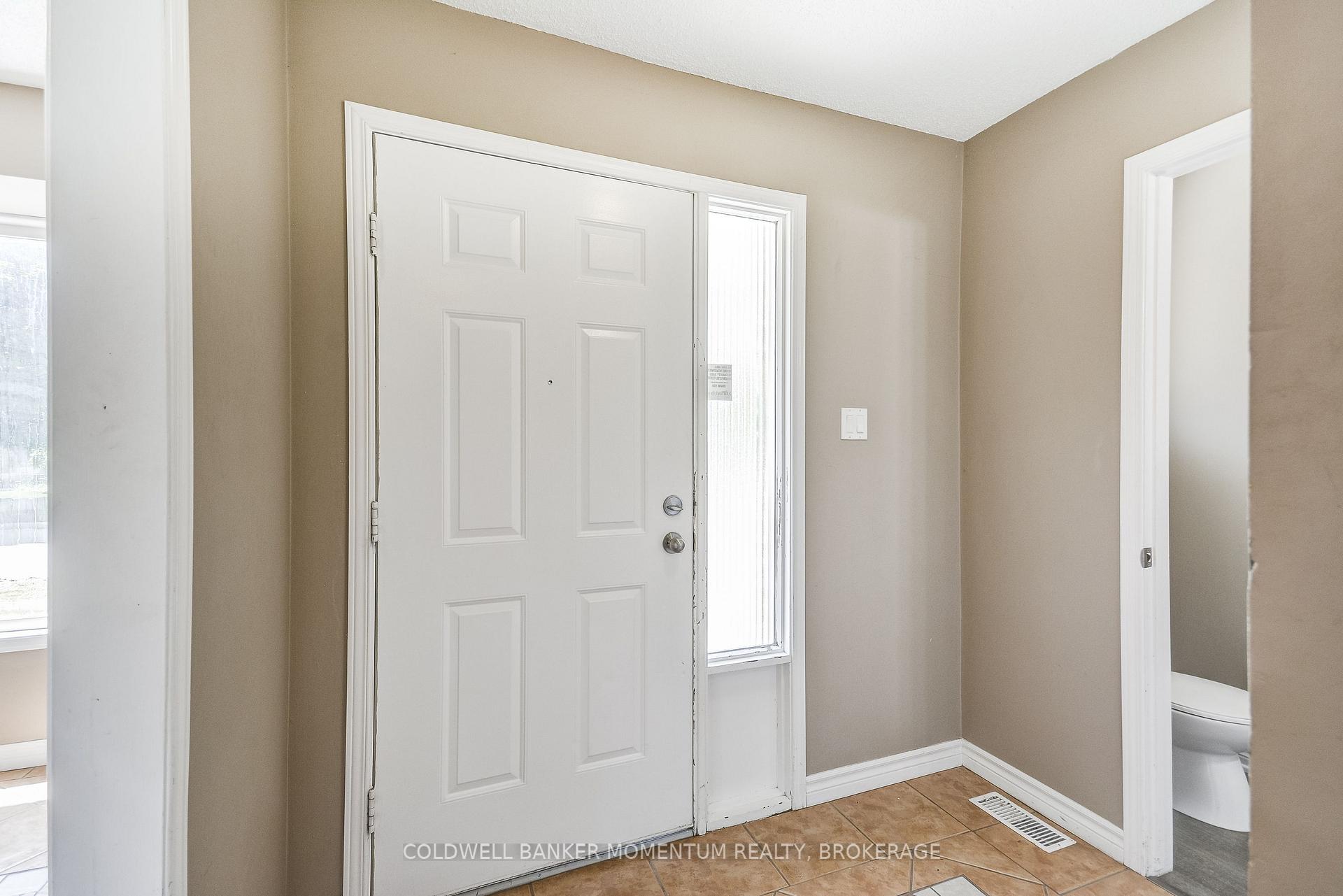 Photo 9 of 6 Conroy Crescent, Thorold, Confederation Heights — HOMEH