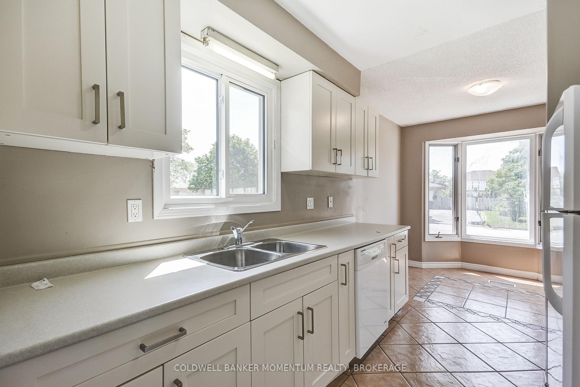 Photo 15 of 6 Conroy Crescent, Thorold, Confederation Heights — HOMEH