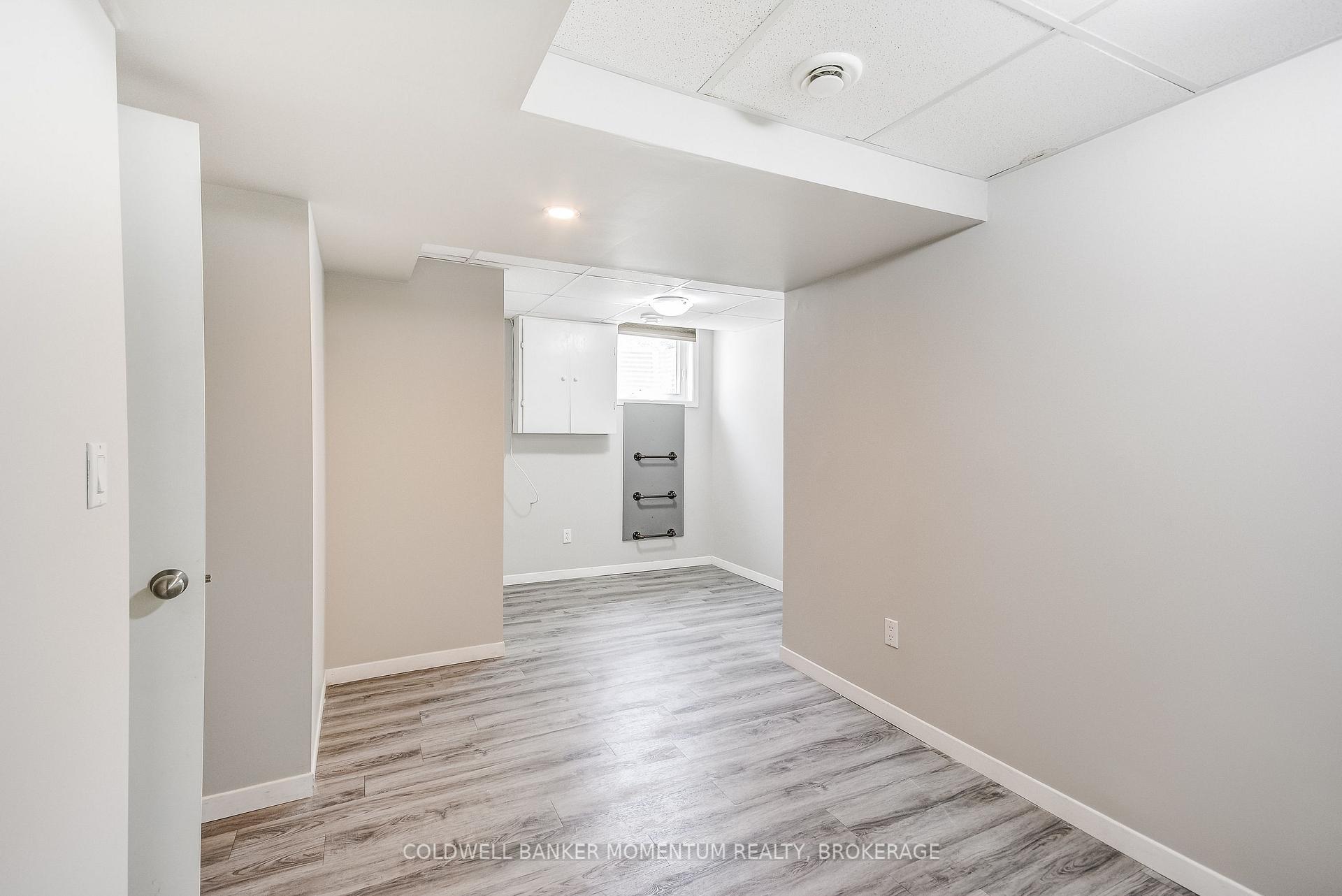 Photo 26 of 6 Conroy Crescent, Thorold, Confederation Heights — HOMEH