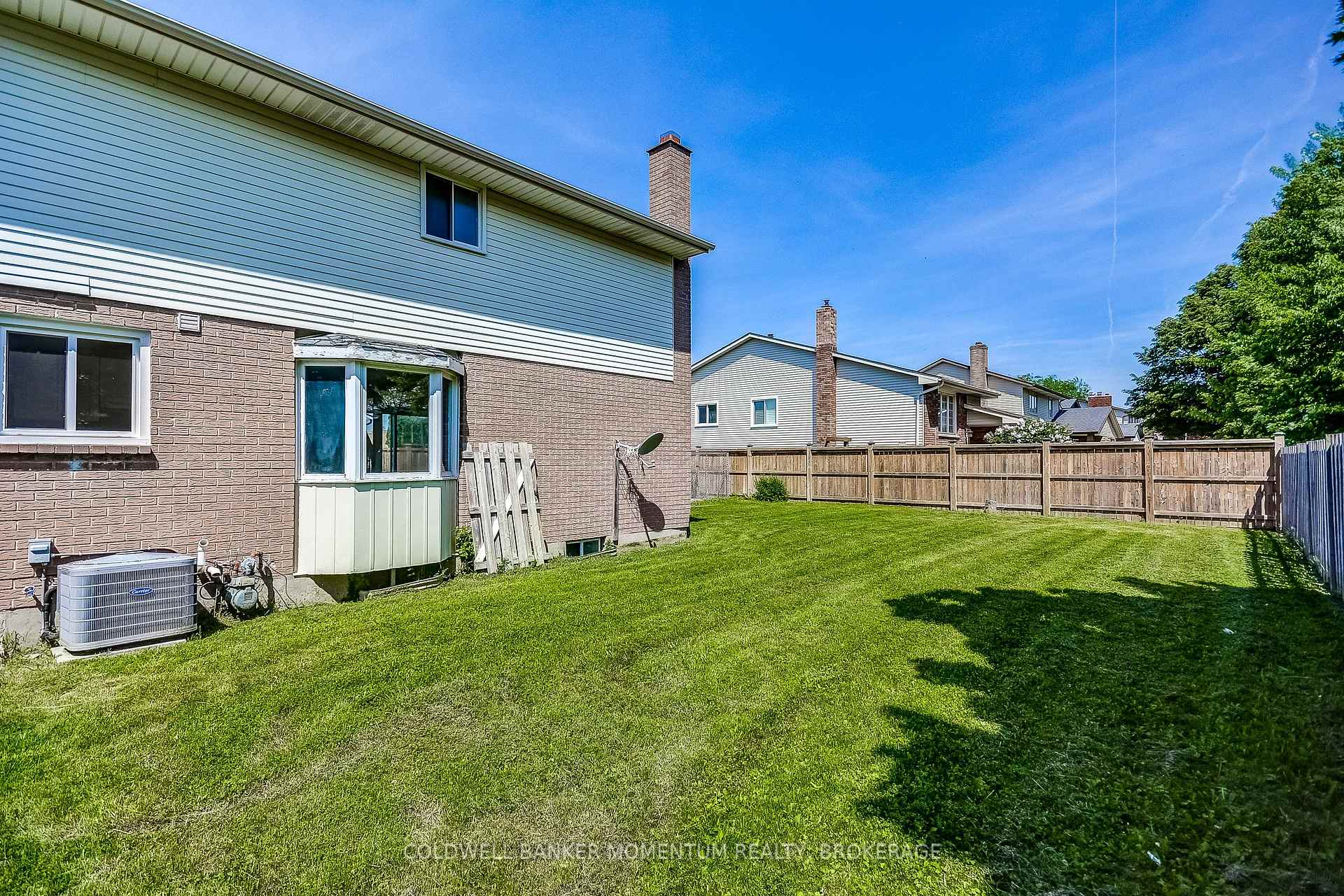 Photo 31 of 6 Conroy Crescent, Thorold, Confederation Heights — HOMEH