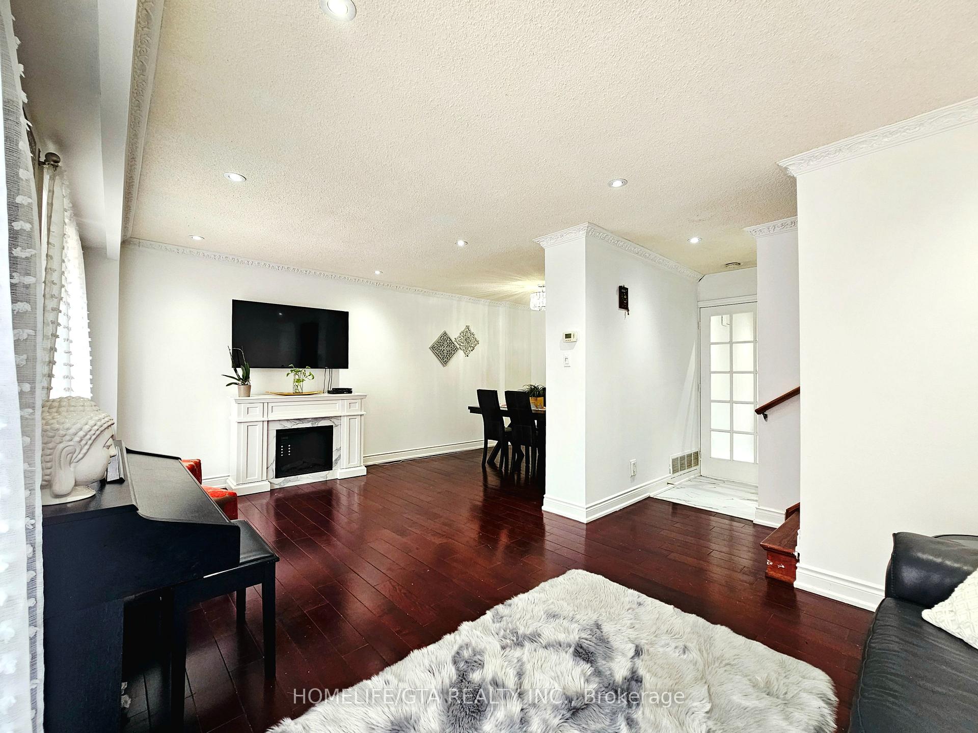 Photo 4 of 24 Bradstone Square, Scarborough, Malvern — HOMEH