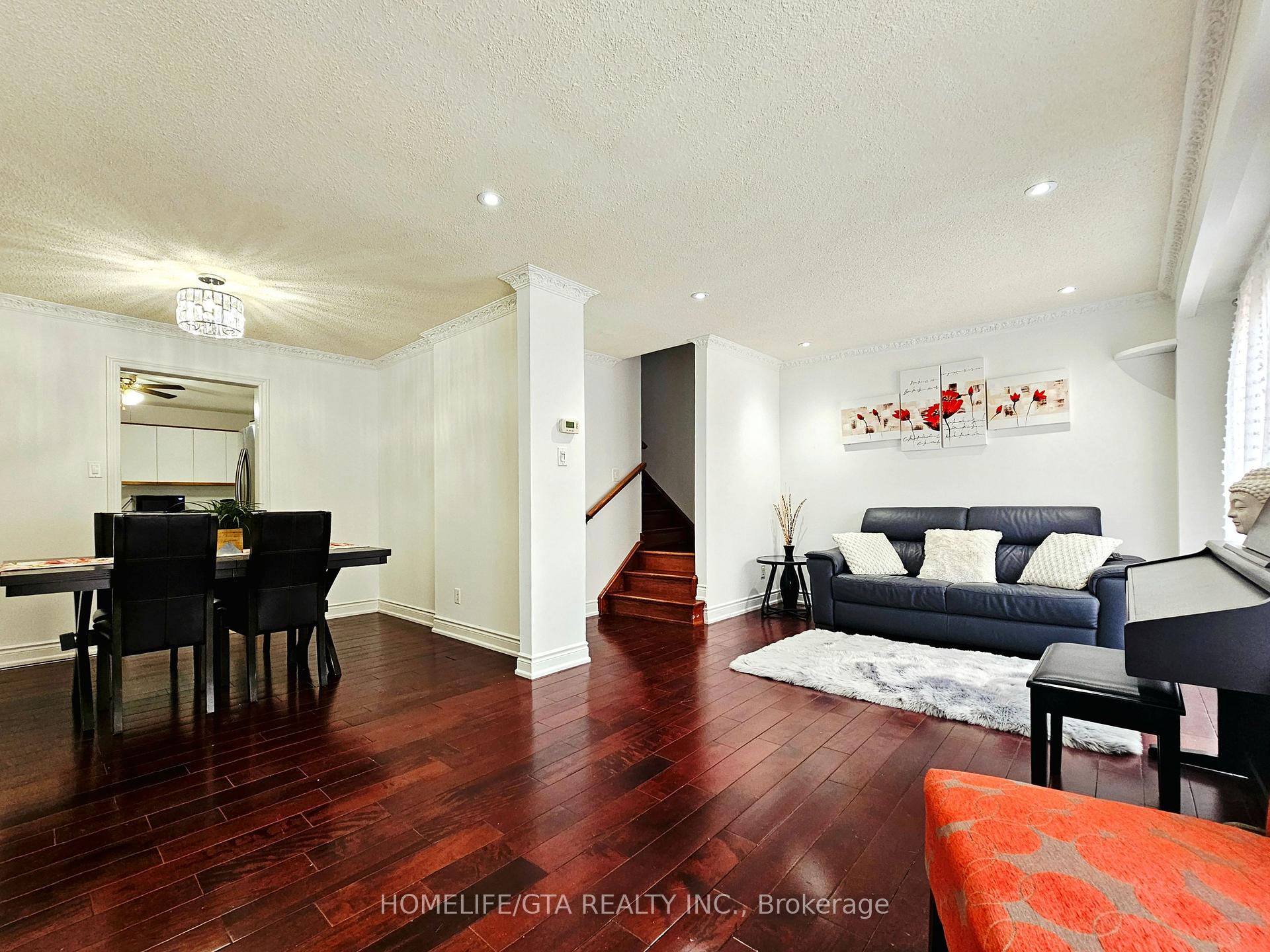 Photo 7 of 24 Bradstone Square, Scarborough, Malvern — HOMEH