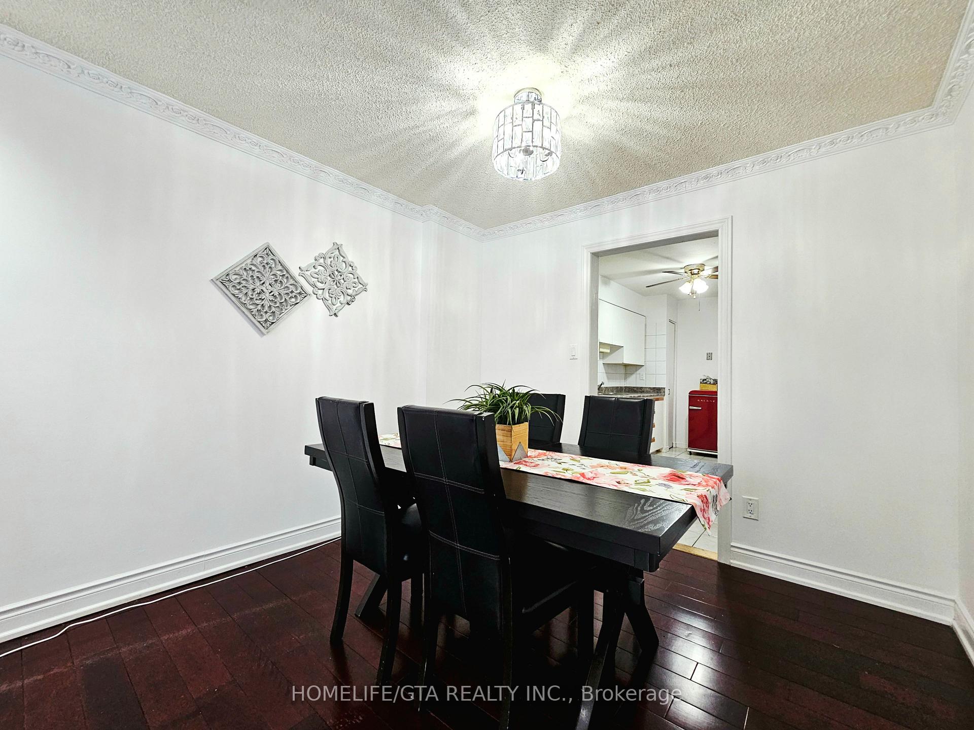 Photo 9 of 24 Bradstone Square, Scarborough, Malvern — HOMEH