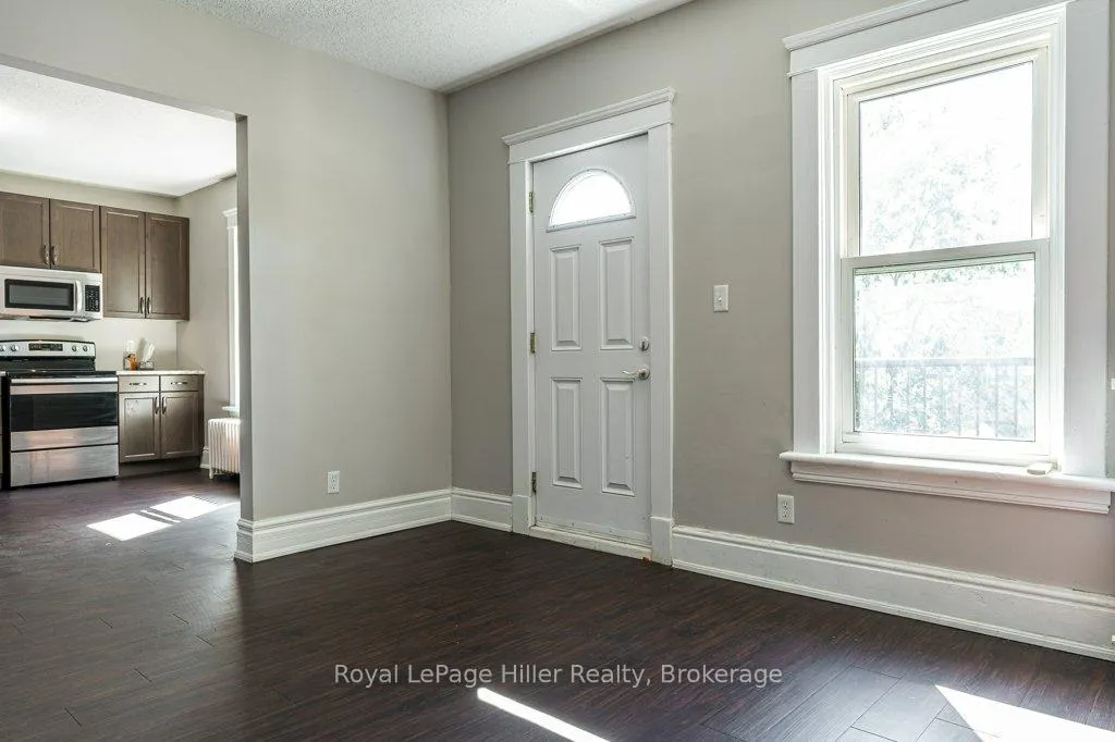 Photo 5 of 112 Huron Street, Stratford — HOMEH