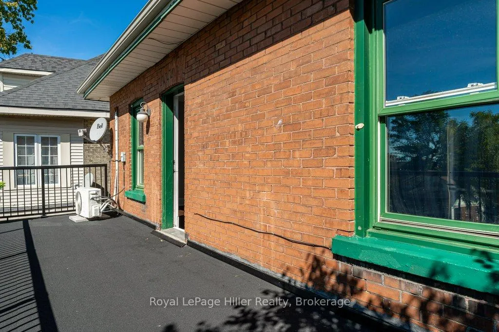 Photo 7 of 112 Huron Street, Stratford — HOMEH