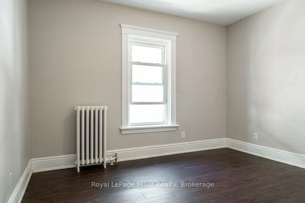 Photo 14 of 112 Huron Street, Stratford — HOMEH