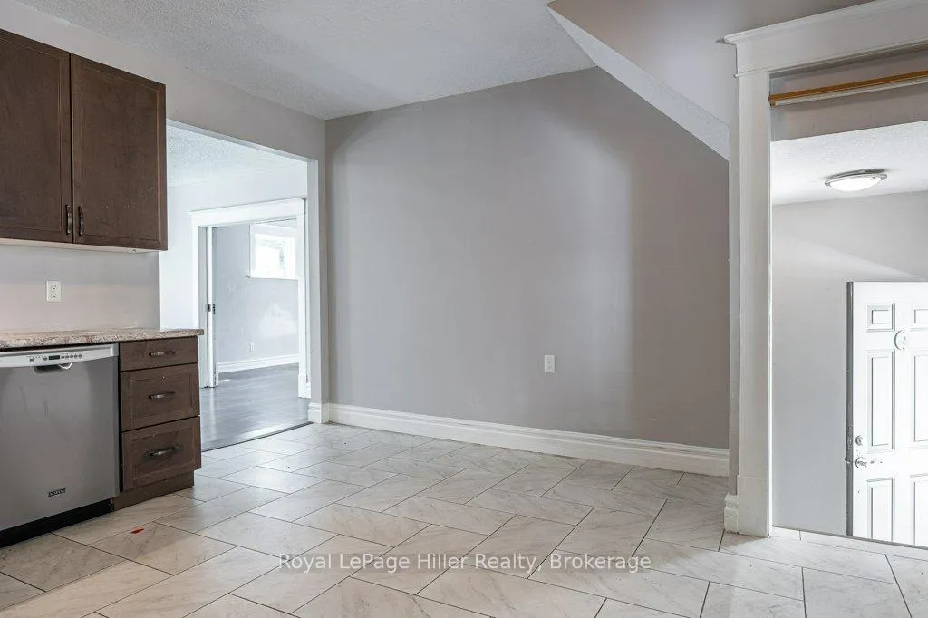 Photo 21 of 112 Huron Street, Stratford — HOMEH