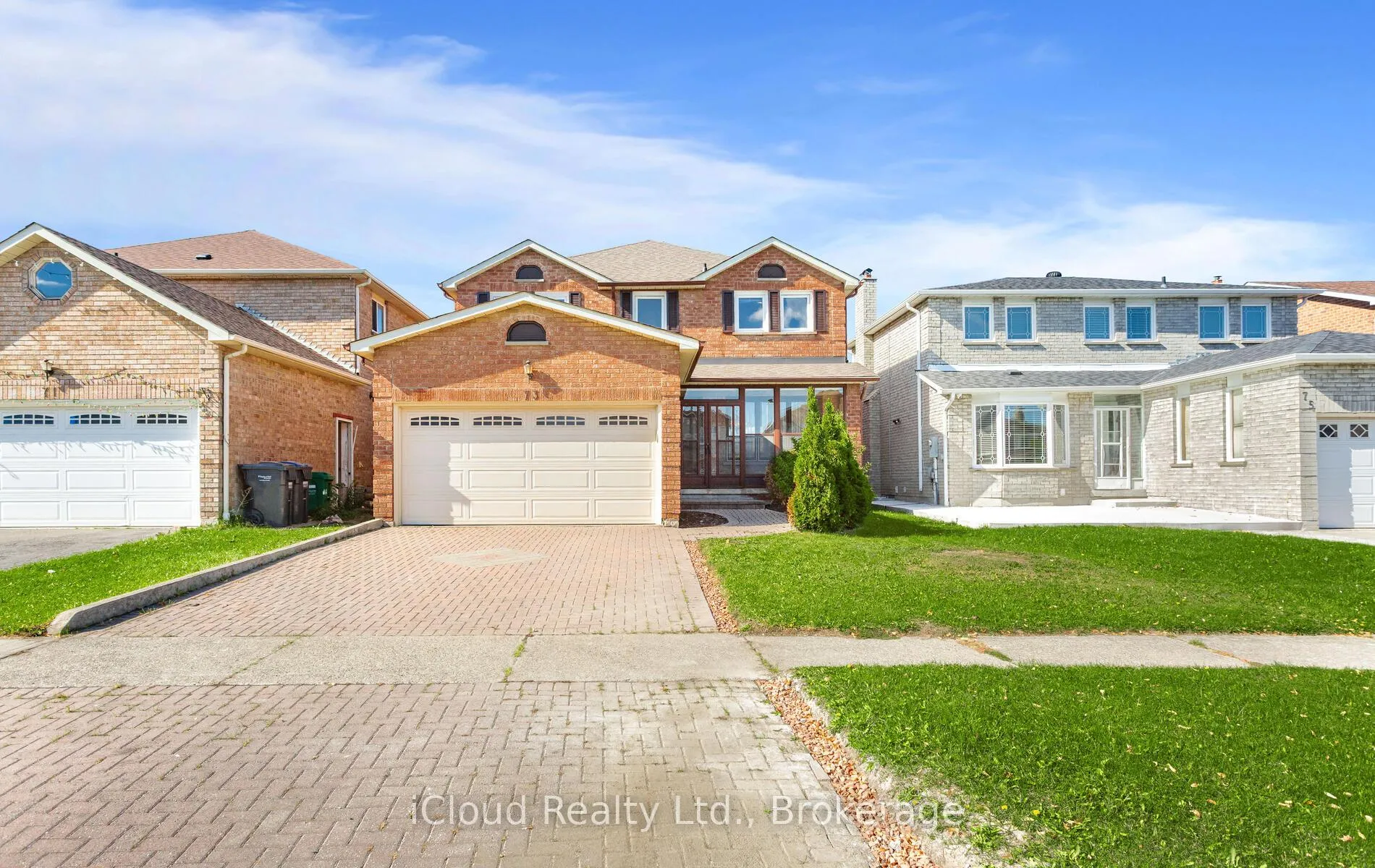 Photo 2 of 73 Blackmere Circle, Brampton, Fletcher's Creek South — HOMEH