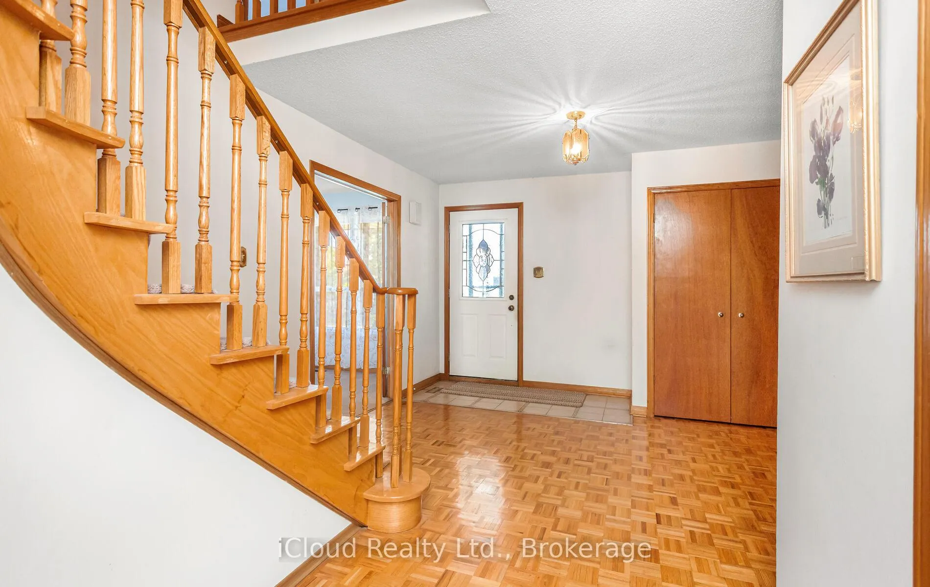 Photo 6 of 73 Blackmere Circle, Brampton, Fletcher's Creek South — HOMEH