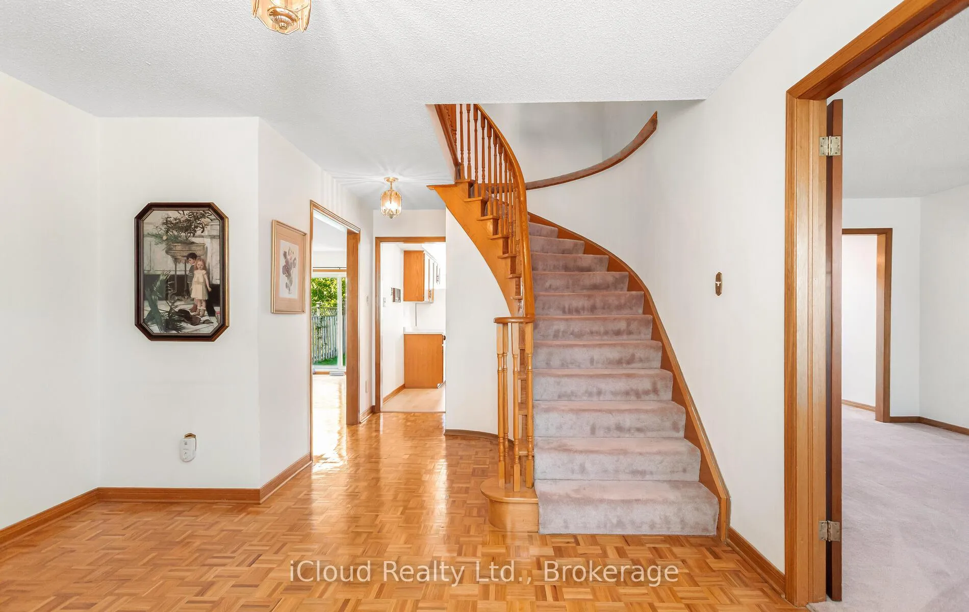 Photo 7 of 73 Blackmere Circle, Brampton, Fletcher's Creek South — HOMEH