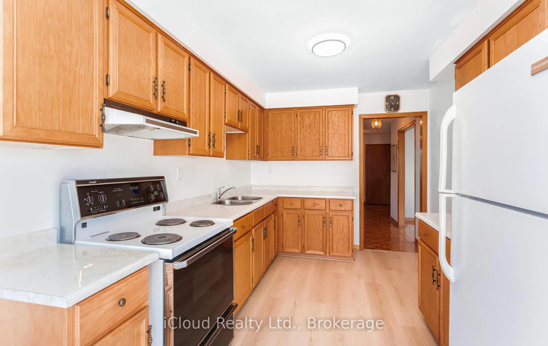 Photo 20 of 73 Blackmere Circle, Brampton, Fletcher's Creek South — HOMEH