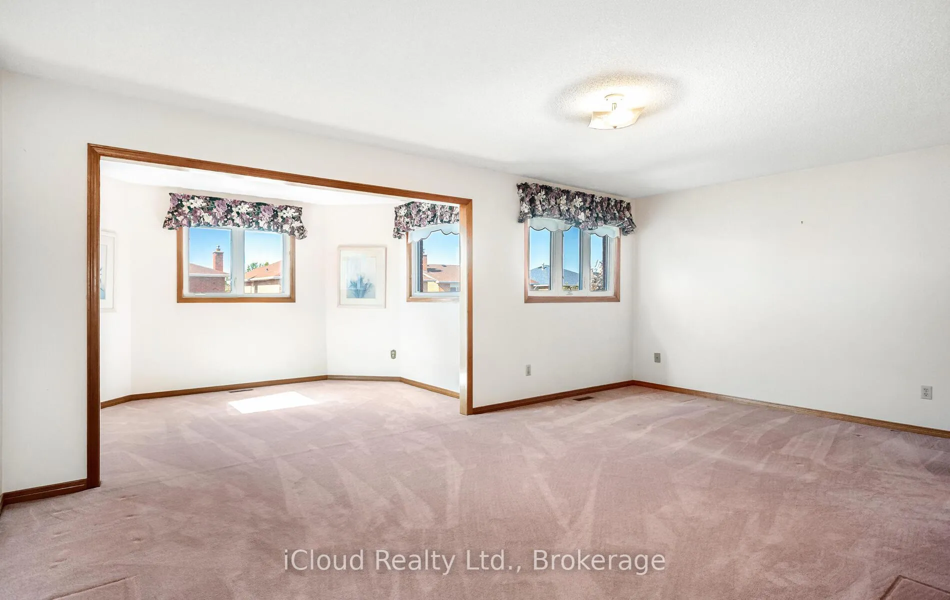 Photo 24 of 73 Blackmere Circle, Brampton, Fletcher's Creek South — HOMEH