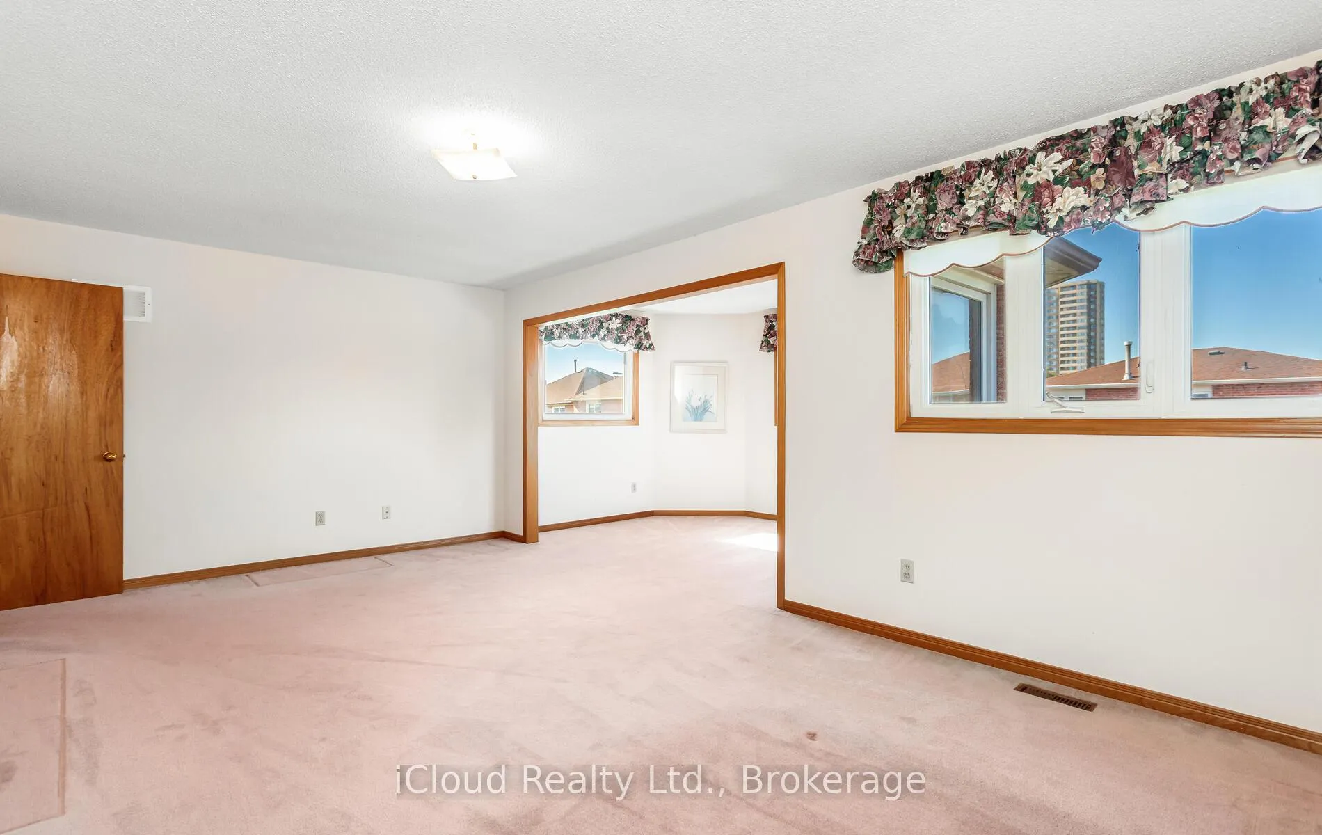 Photo 26 of 73 Blackmere Circle, Brampton, Fletcher's Creek South — HOMEH