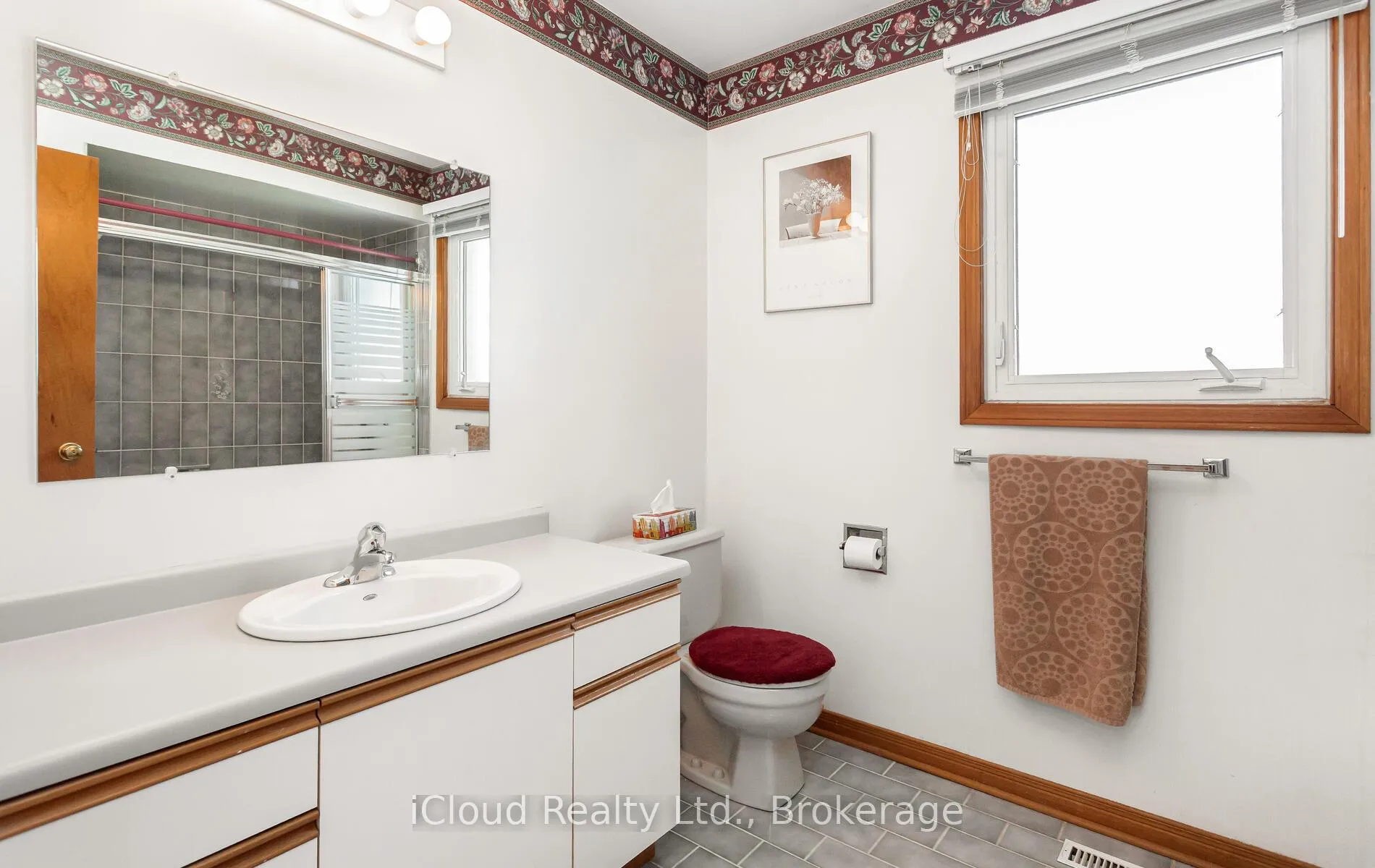 Photo 41 of 73 Blackmere Circle, Brampton, Fletcher's Creek South — HOMEH
