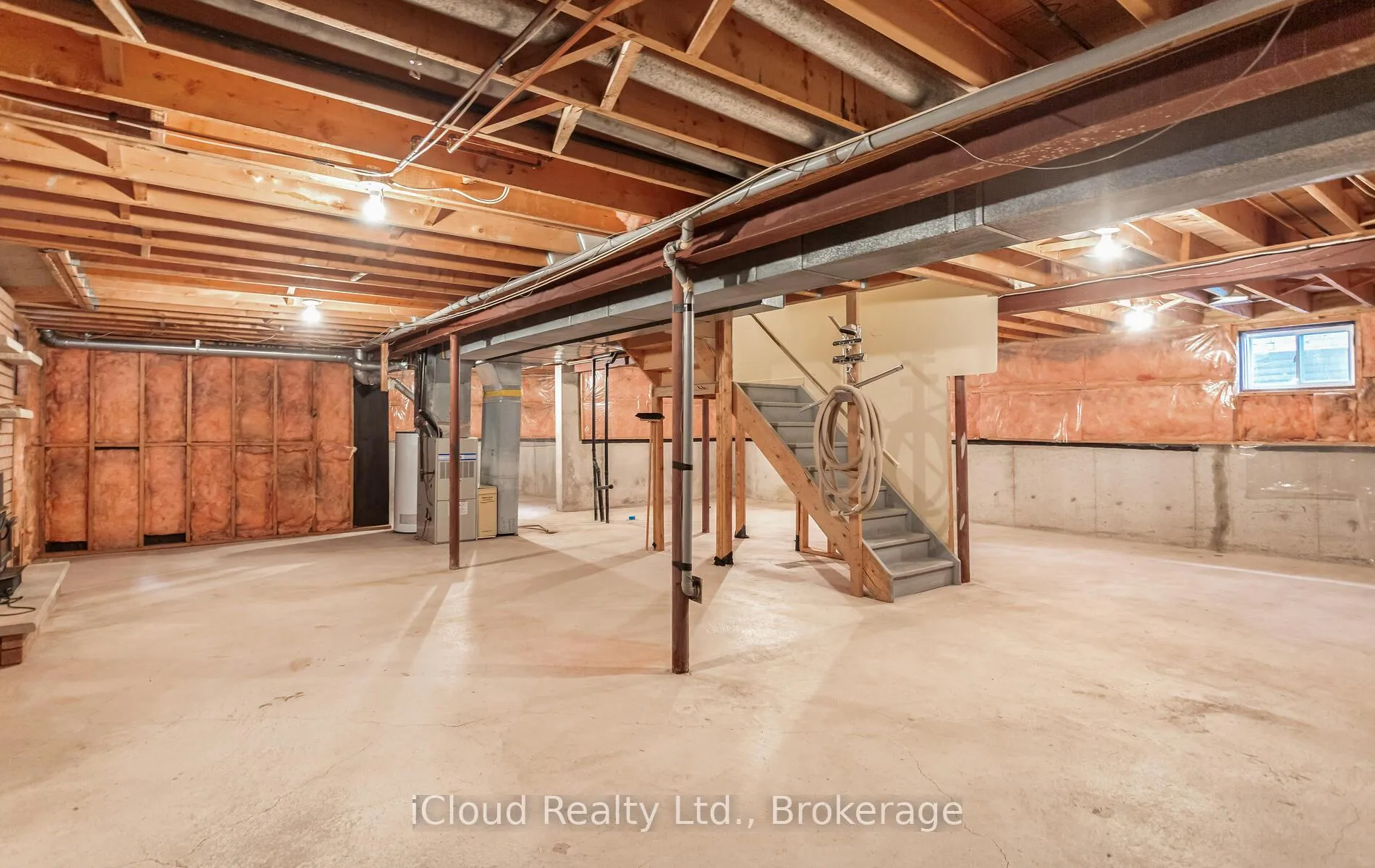 Photo 44 of 73 Blackmere Circle, Brampton, Fletcher's Creek South — HOMEH