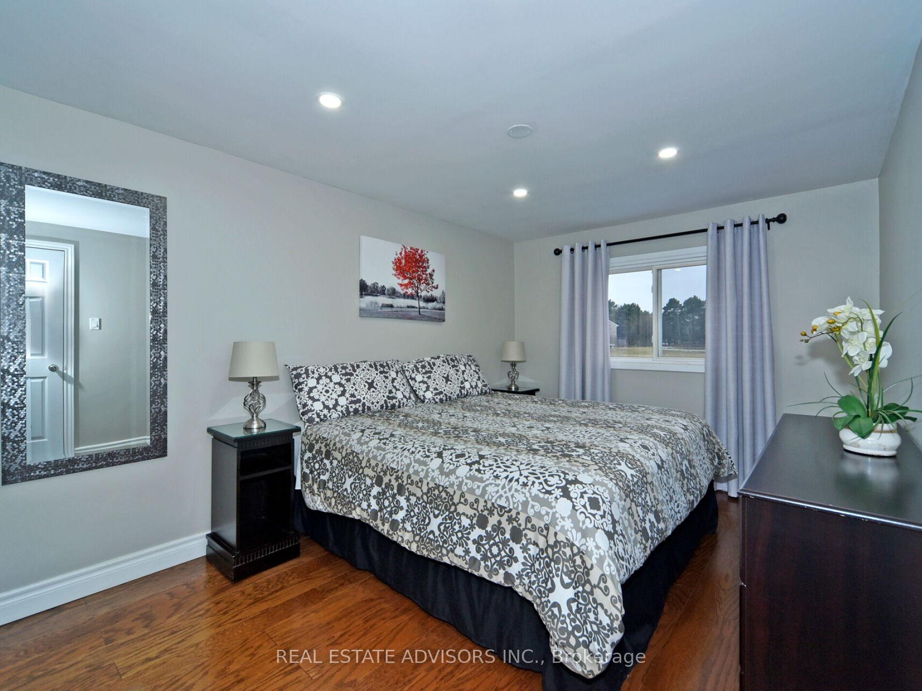 Photo 18 of 22 Caronia Square, Scarborough, Malvern — HOMEH