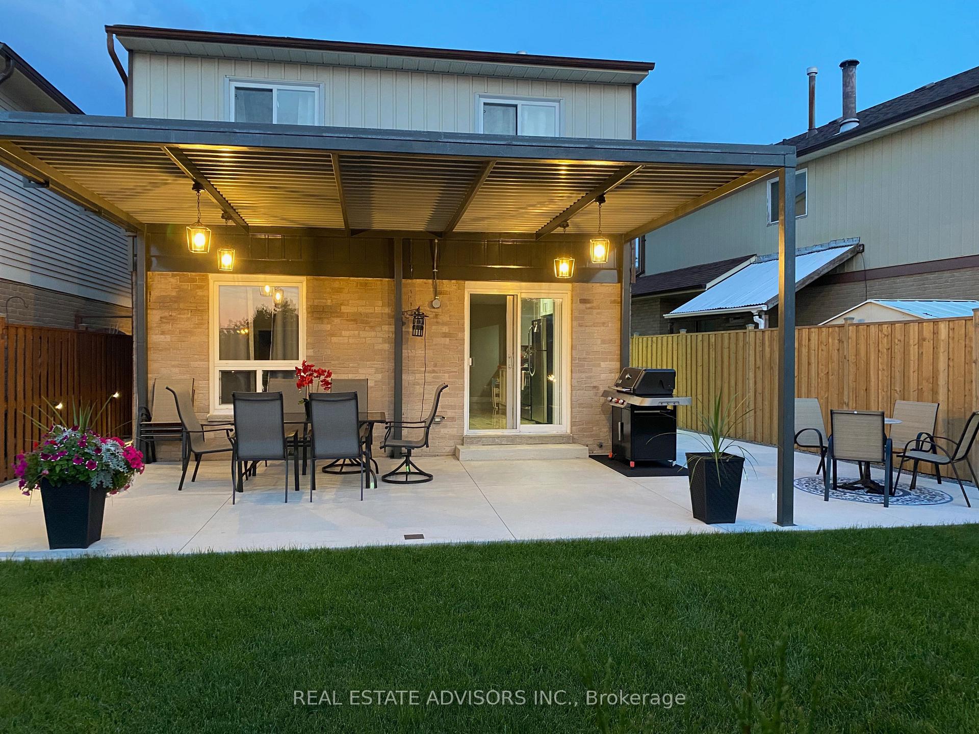 Photo 24 of 22 Caronia Square, Scarborough, Malvern — HOMEH