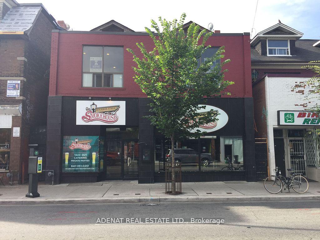 Front of Unit 2nd Fld, 901 Bloor Street