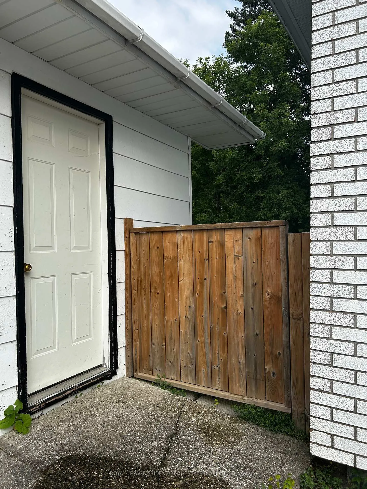 Photo 4 of 14 Niagara Street W, Kapuskasing — HOMEH