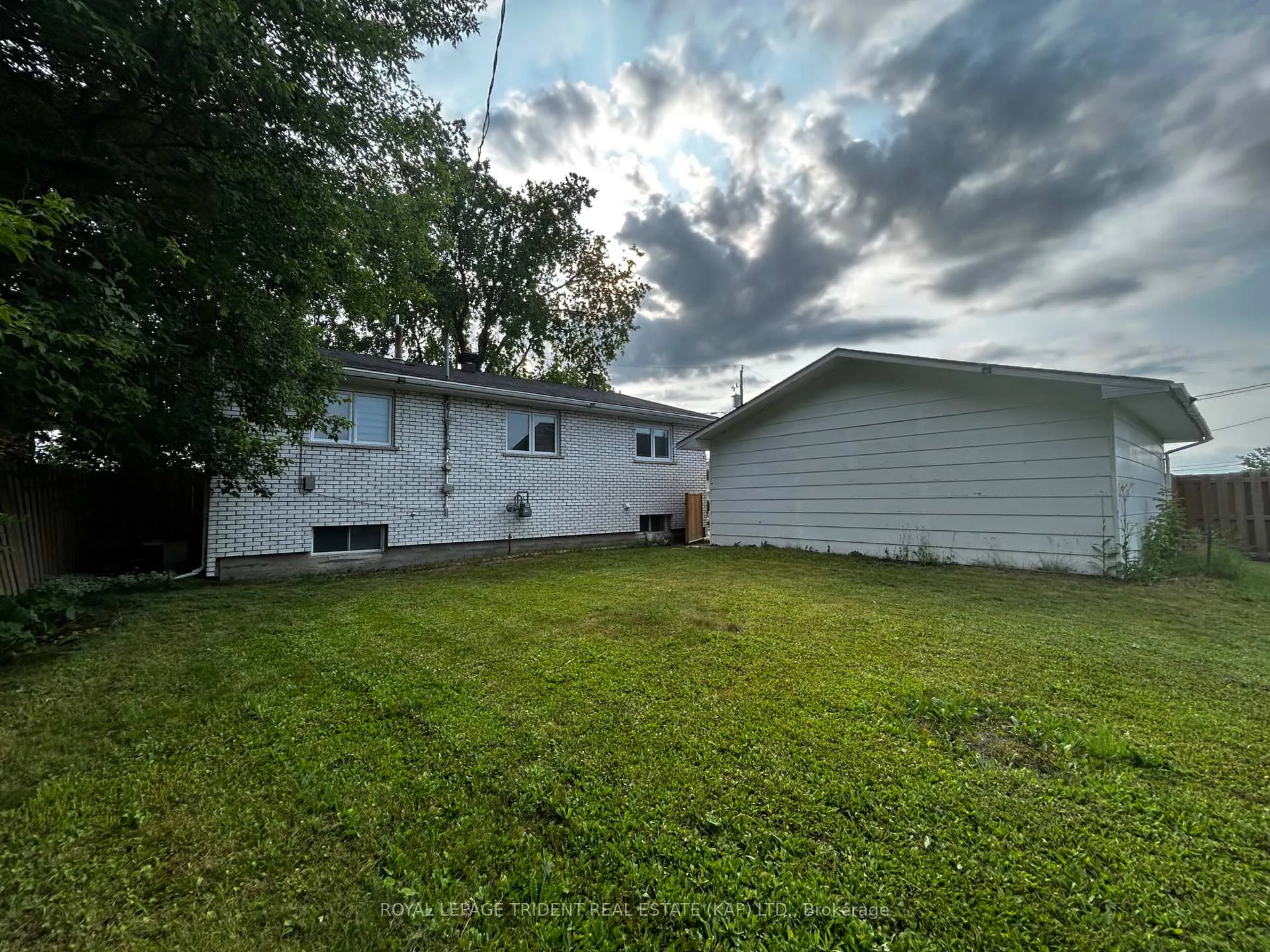 Photo 8 of 14 Niagara Street W, Kapuskasing — HOMEH