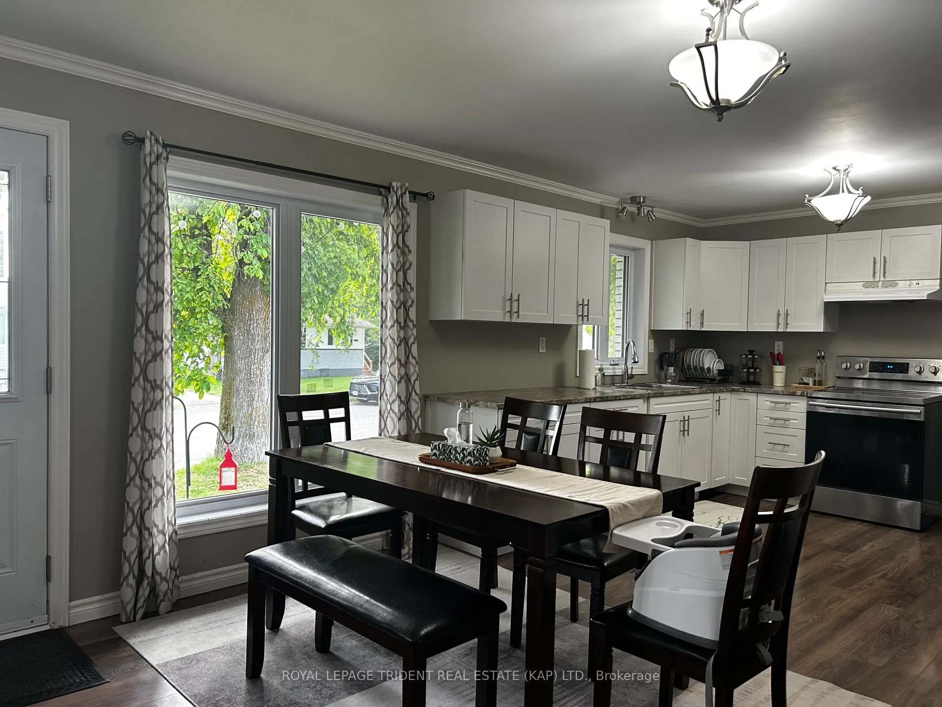 Photo 15 of 14 Niagara Street W, Kapuskasing — HOMEH