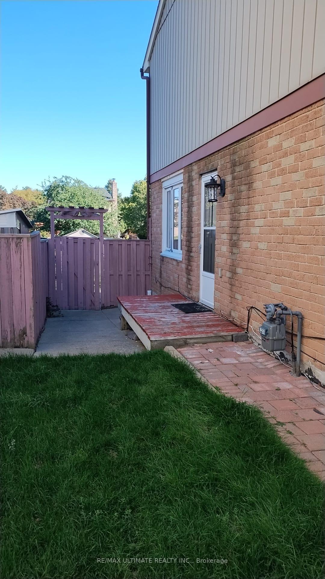 Photo 1 of Unit #lower, 67 John Stoner Drive, Scarborough, Malvern — HOMEH