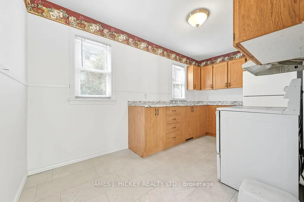 Photo 2 of 13 Thomson Crescent, Deep River — HOMEH