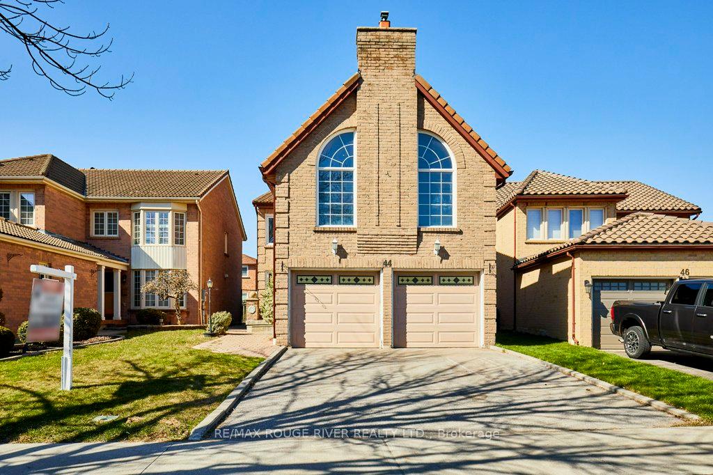 Photo 2 of 44 Carlisle Crescent, Scarborough, Rouge — HOMEH