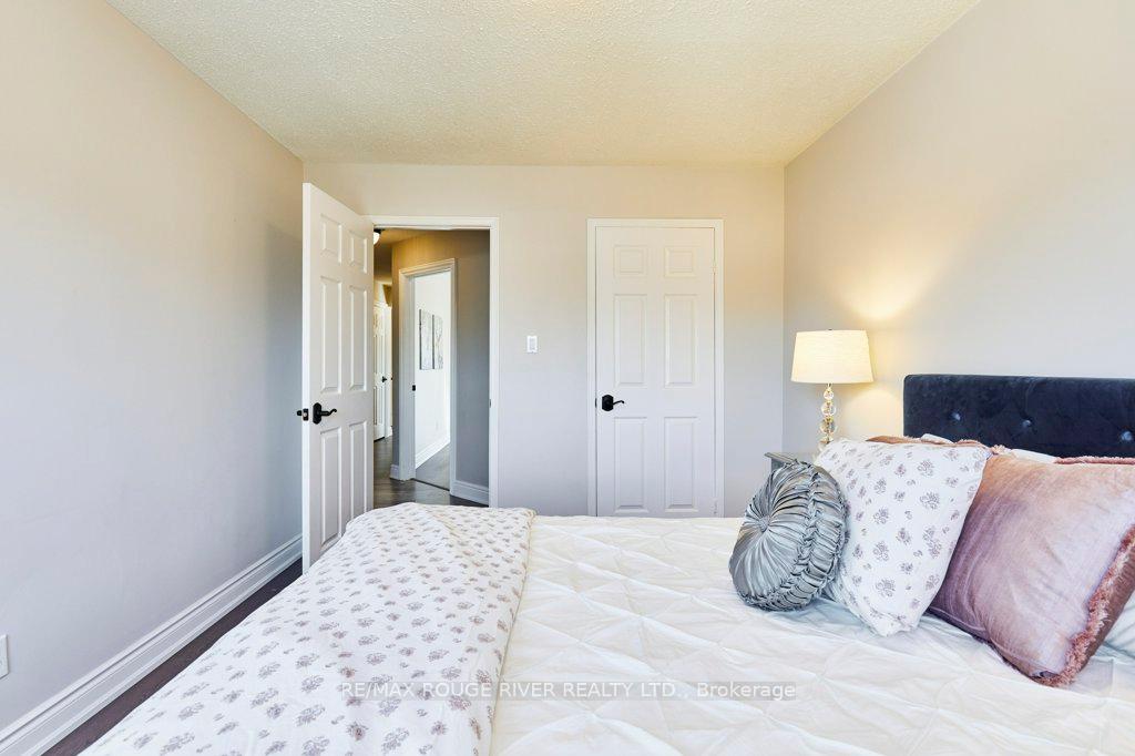 Photo 43 of 44 Carlisle Crescent, Scarborough, Rouge — HOMEH