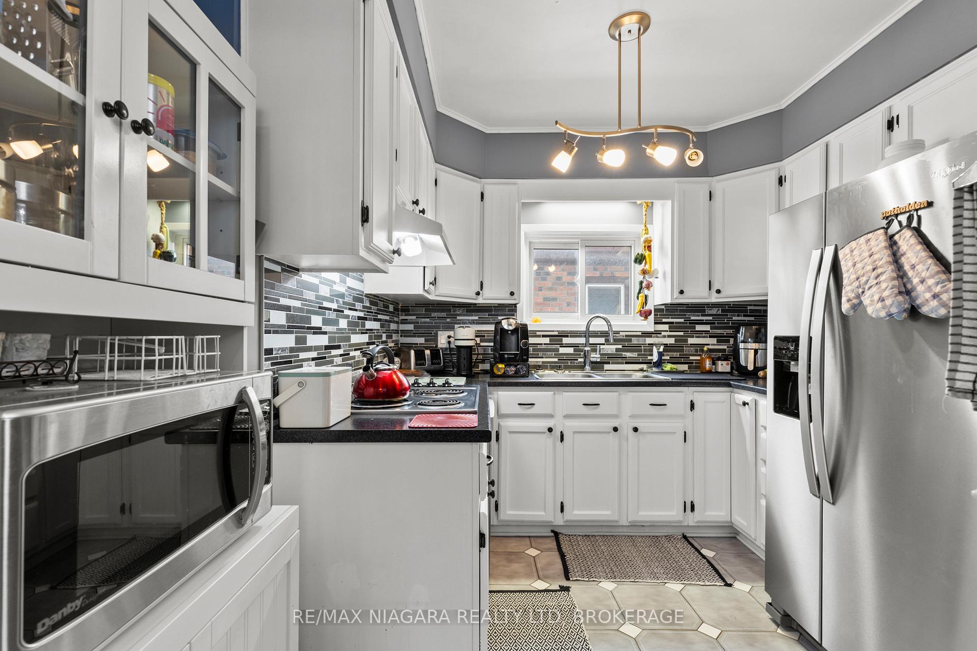 Photo 12 of 36 Battle Street, Thorold, Thorold Downtown — HOMEH