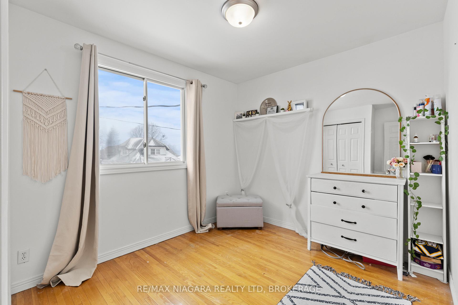 Photo 18 of 36 Battle Street, Thorold, Thorold Downtown — HOMEH