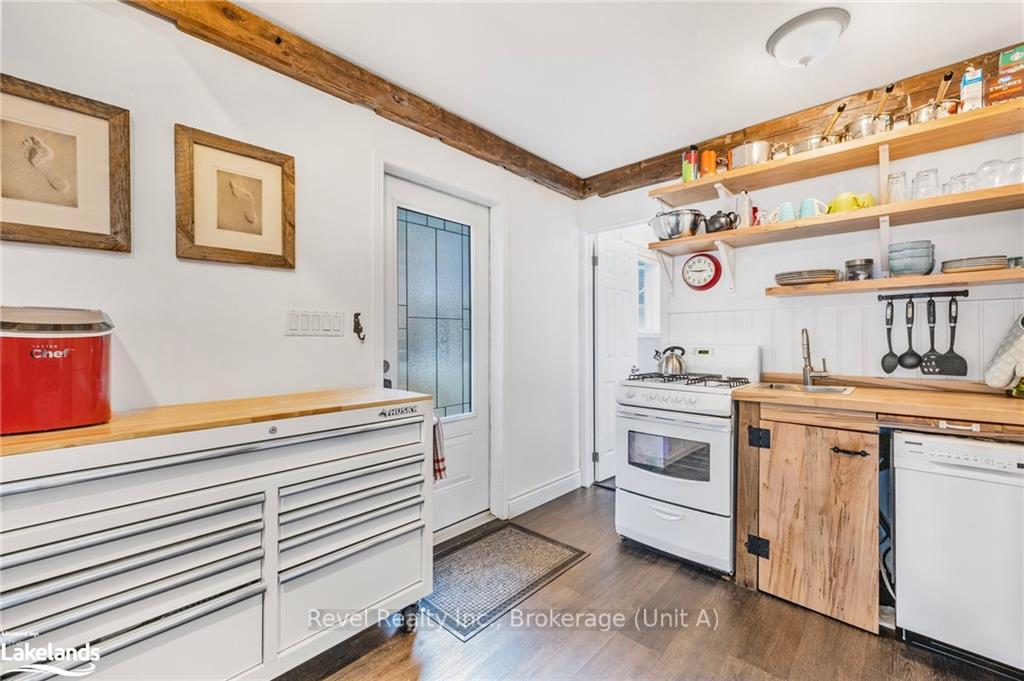 Photo 12 of Unit 8, 739 15 W, Tiny, Rural Tiny — HOMEH