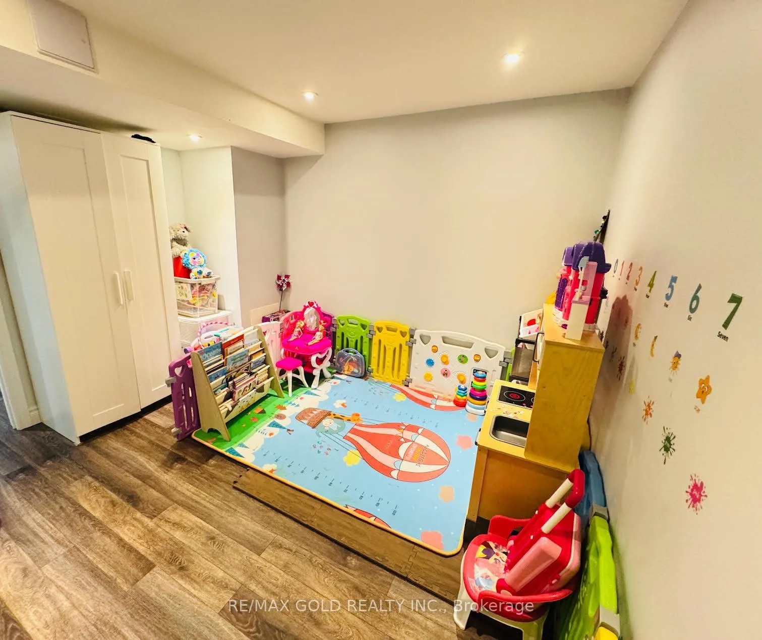 Photo 21 of 140 Quantrell Trail, Scarborough, Malvern — HOMEH