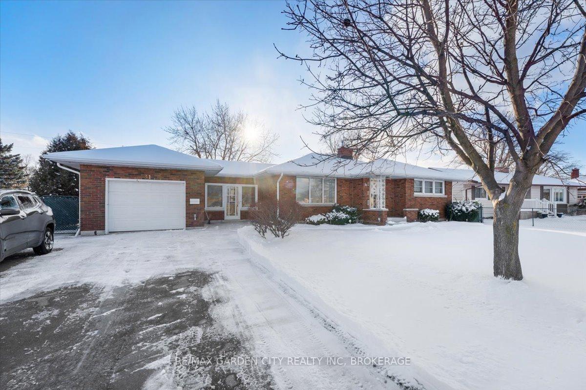 Photo 1 of 31 Broderick Avenue, Thorold, Thorold Downtown — HOMEH