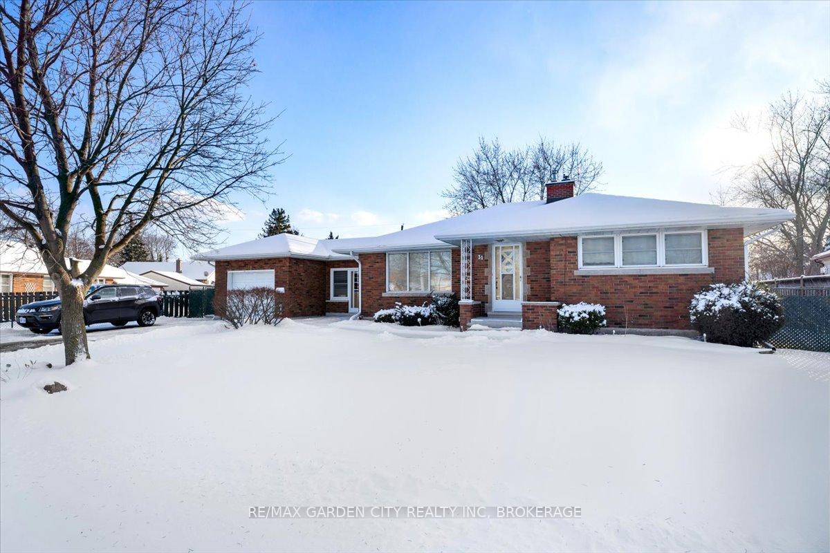 Photo 2 of 31 Broderick Avenue, Thorold, Thorold Downtown — HOMEH